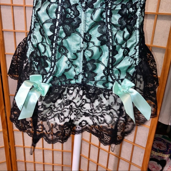 Frederick’s of Hollywood sea foam lace corset - Picture 5 of 15